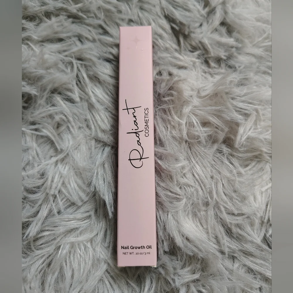☀️5/$25☀️ *NWT* Radiant Cosmetics Nail Growth Oil 0.10oz/3mL Vegan